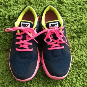 Nike big kid shoes 6Y